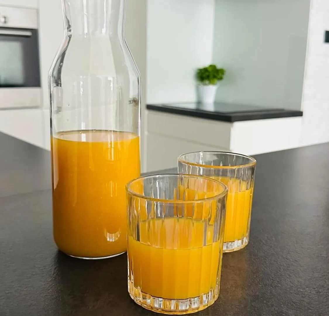 ורשה Apartament Plac Zbawiciela 0*,  פולין
